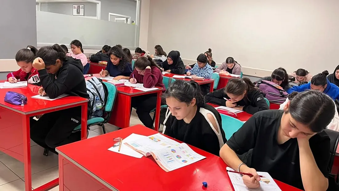 Kayseri Büyükşehir’den KPSS VE LGS Öncesi Deneme Sınavları