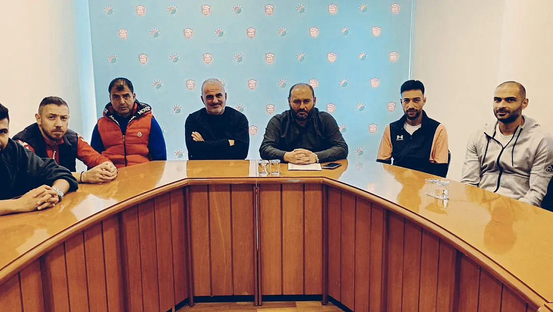 Kulüp Başkanı Akçay’dan futbolculara moral aşısı