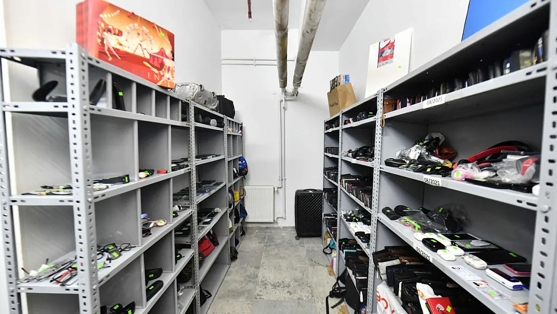 Unutulan Eşyalar Sahiplerini Bekliyor