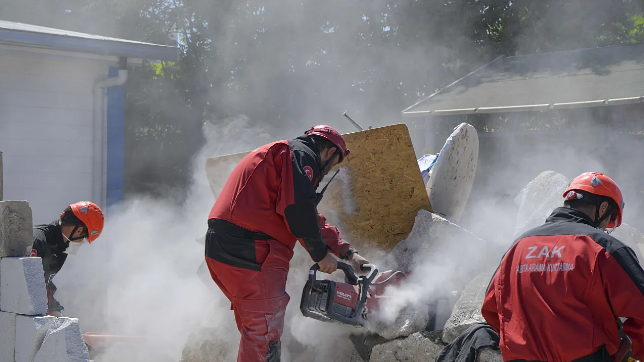 Ankara Zabıtası Arama Kurtarma Ekibi Göreve Başladı