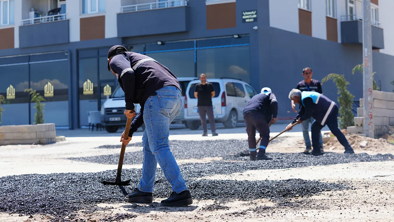 Battalgazi Belediyesi Yol Sorunlarını Bir Bir Çözüyor