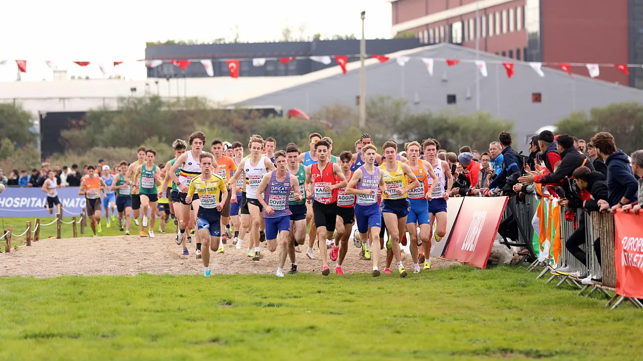 Kepez'e Şampiyona Övgüsü