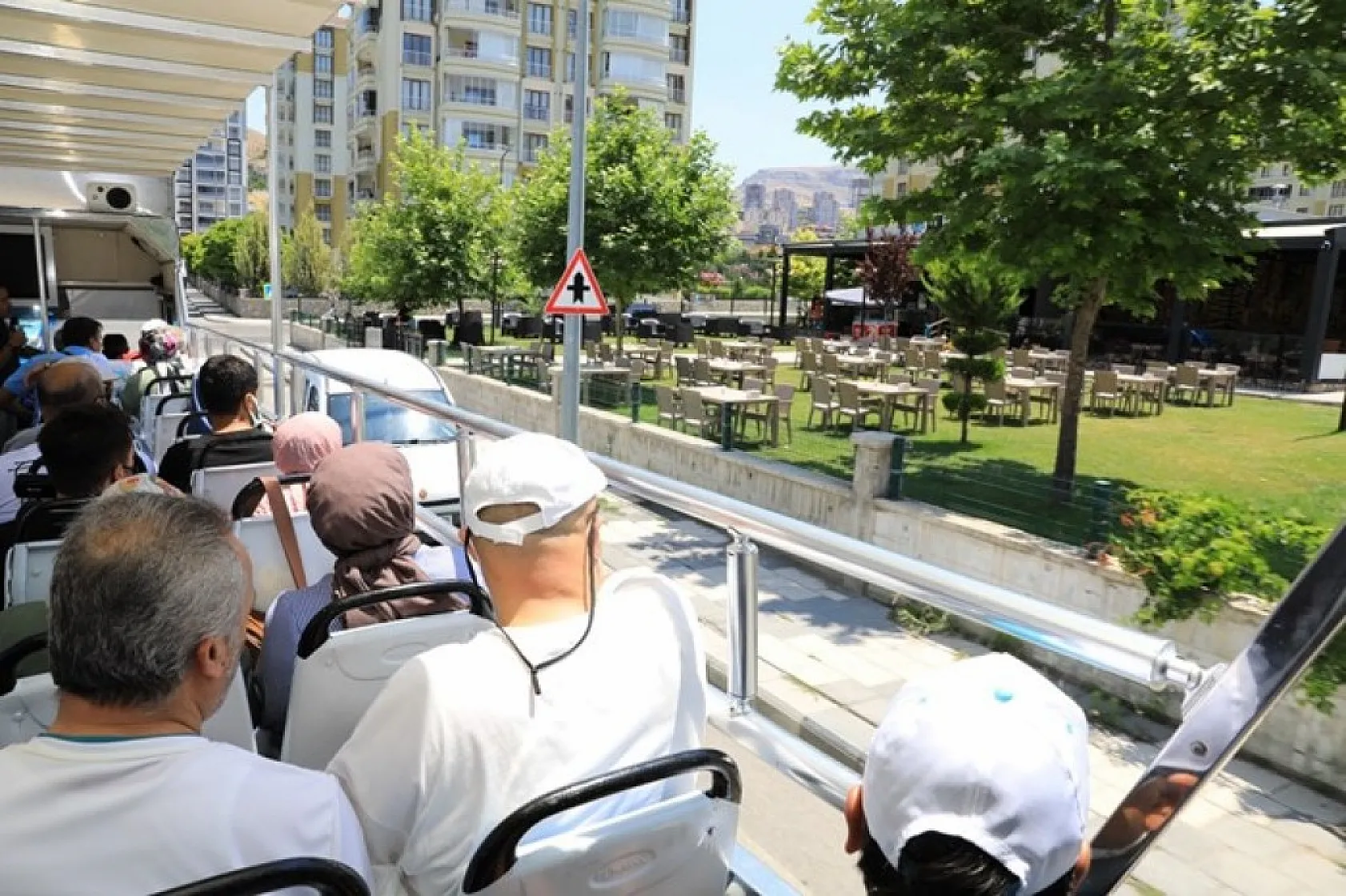 Basın Mensupları Battalgazi'deki Yatırımları Gezdi