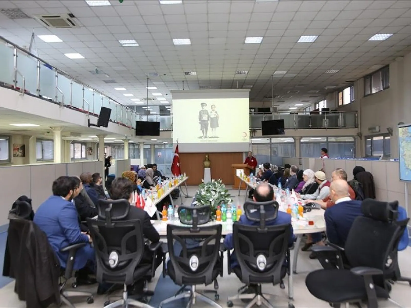 Yabancı Akademisyenlerden Kızılay'a Ziyaret