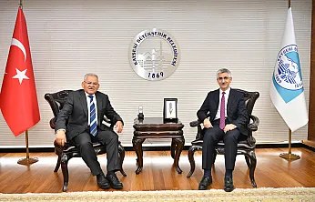 Bakan Yardımcısı Yılmaz'dan Başkan Büyükkılıç'a Ziyaret