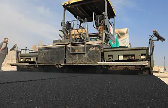 Elazığ Belediyesi'nin Yürüttüğü Yol Yenileme Çalışmaları Devam Ediyor