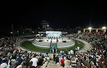 Elazığ Belediyesi Yaz Konserleri Sürüyor