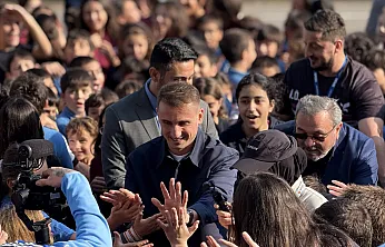 Fenerbahçeli Milli Yıldız Kerem Aktürkoğlu Öğrencilerle Buluştu