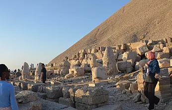 Nemrut'ta gün batımıyla gelen kültür şöleni