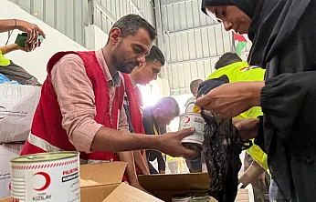 Türk Kızılay'ın İyilik Gemisi Yardımları Gazze'de