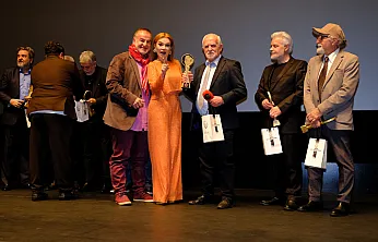 Ustaya Vefa Mesleğe Saygı Gazeteci Ödülü Şaban Mergül'ün