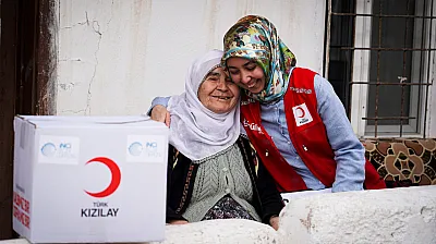 Türkiye'nin İyilik Gücü: 450 Bin Kızılay Gönüllüsüne Teşekkür