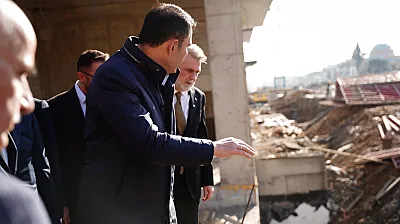 Yıl Sonuna Kadar 74 Bin Konut ve İş Yeri Teslim Edilecek