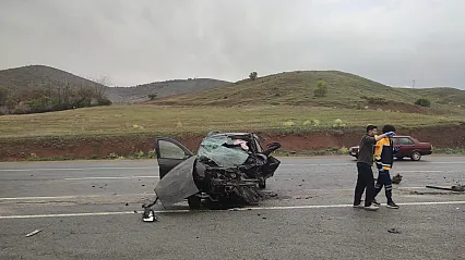 Elazığ Karayolunda Feci Kaza 2 Ölü 2 Yaralı