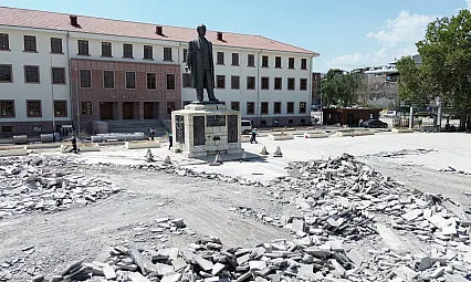 Malatya'nın Tarihi Çarşısında 2 Ayda Tamirat ve Yenileme