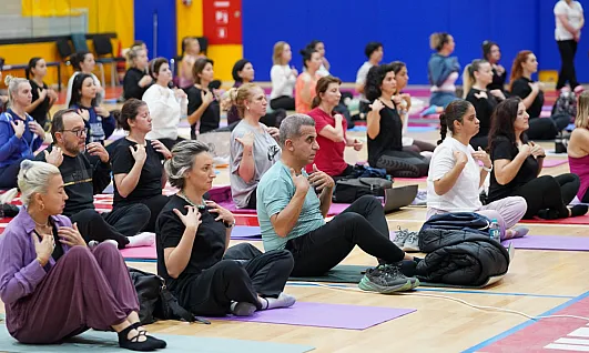 Beylikdüzü Güne Yogayla Başladı