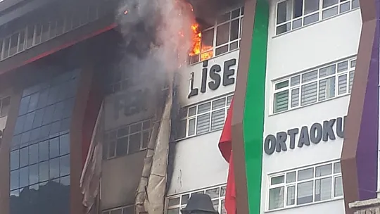 Kırıkkale'de özel okulda korkutan yangın