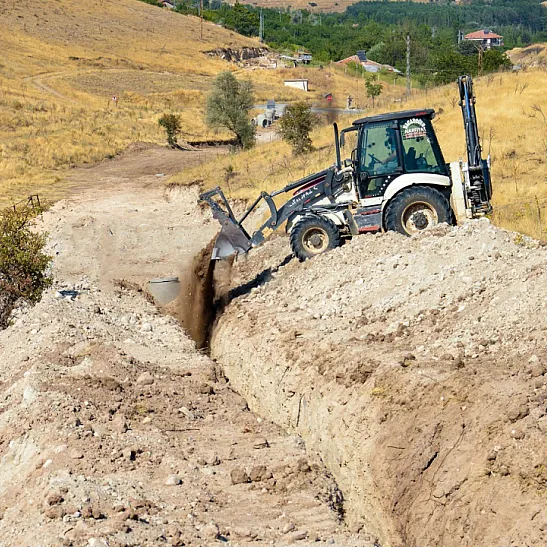 Akçadağ Dedeköy'e 3700 metre Altyapı