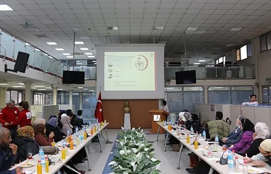 Yabancı Akademisyenlerden Kızılay'a Ziyaret