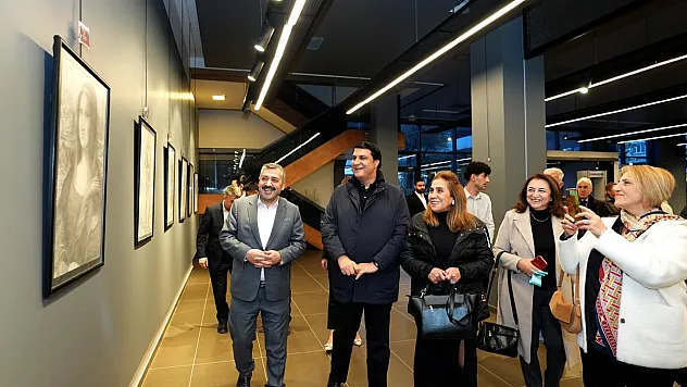 104 Eserle 104. Yıl Sergisi Açıldı