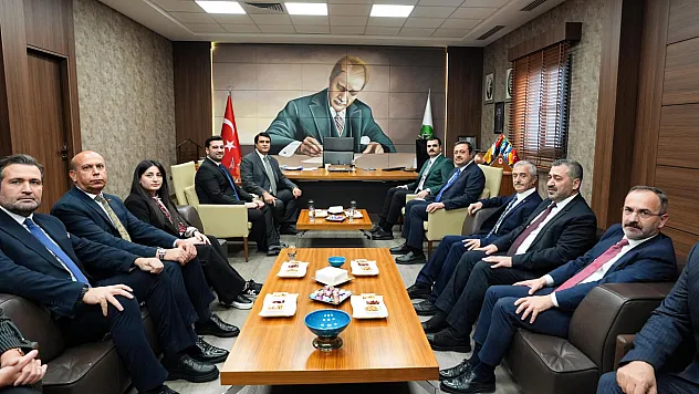 AK Parti Genel Sekreteri İnan'dan Yılmaz'a Ziyaret