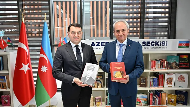 Antalya Kütüphanesi'nde Azerbaycan Seçkileri