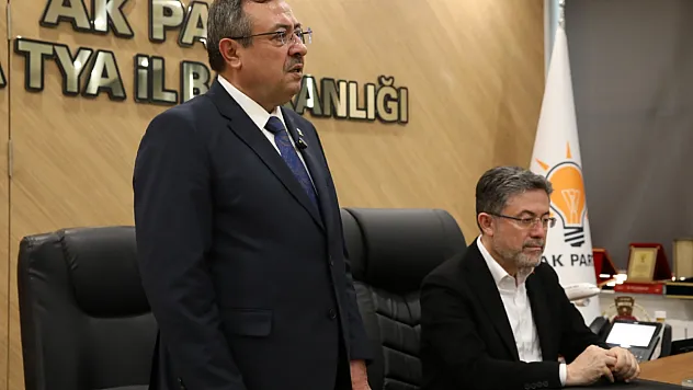 Bakan İbrahim Yumaklı İl Başkanı Ali Bakan'ı Ziyaret Etti