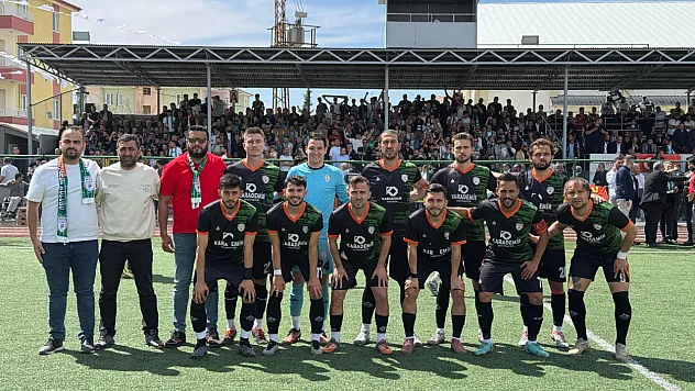 Birlikte İnandılar, Birlikte Başardılar: Yeşilyurtspor 3. Lig'de!