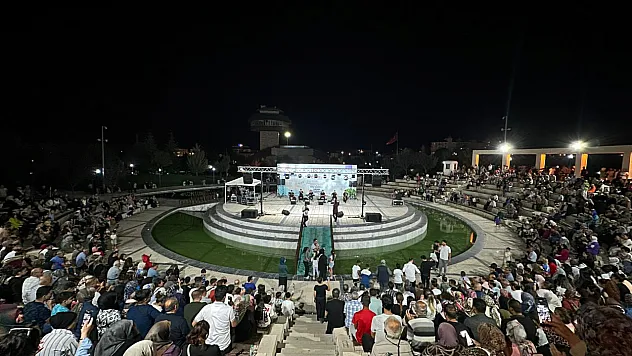 Elazığ Belediyesi Yaz Konserleri Sürüyor