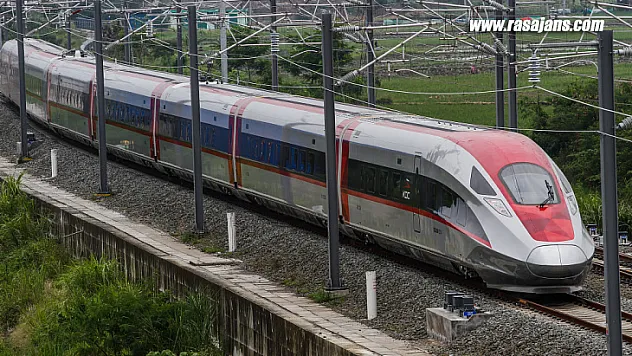 Jakarta-Bandung hızlı demiryolu elektrikli testlere hazır