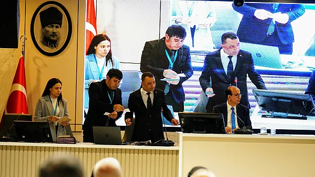 Yeşilyurt Belediyesi'nde Komisyon Üyeleri Seçildi: Yeni Dönem Başladı