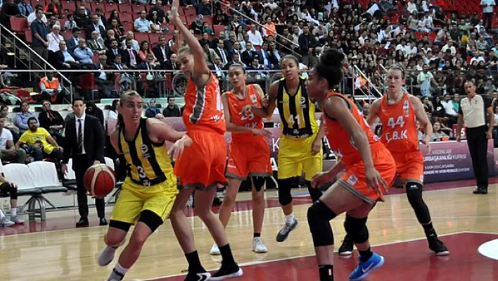 Fenerbahçe: 86 - Çukurova Basketbol: 62