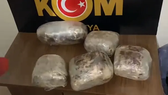 2 Farklı Yolcu Otobüsünde Uyuşturucu Sevkiyatı
