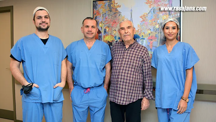 84 Yaşında Aynı Anda İki Kapalı Ameliyat Oldu, Sağlığına Kavuştu
