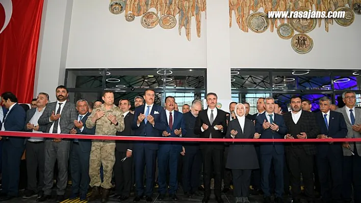 9.Malatya Anadolu Kitap ve Kültür Fuarı Açıldı