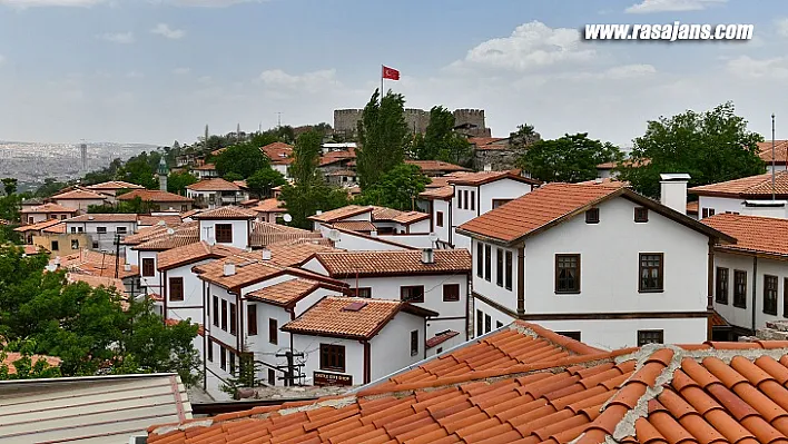 ABB Ankara Kalesi Evlerini İçinde Yaşayanları Mağdur Etmeden Restore Ediyor
