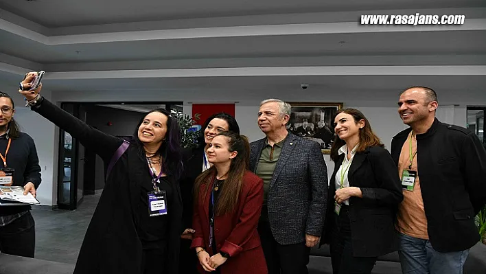 ABB Başkanı Mansur Yavaş Genç Girişimcilerle Bir Araya Geldi