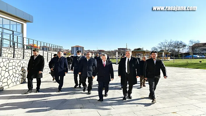 AK Parti Malatya Milletvekili Ahmet Çakır, Kaynarca Sosyal Tesis Ve Park Alanını İnceledi