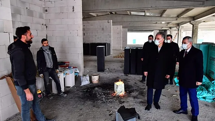 AK Parti Milletvekili Ahmet Çakır, Çilesiz Semt Pazarı Ve Yaşam Merkezi'nin İnşaatını İnceledi