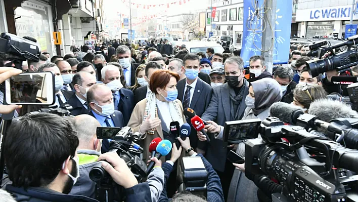 Akşener Gazetecilerin Sorularını Yanıtladı