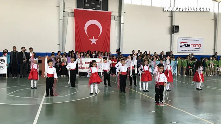 Arapgir'de 23 Nisan Coşkuyla Kutlandı