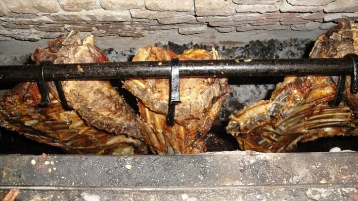 Arapgir'in Yöresel Lezzeti Tandır Kebabı Tescillendi
