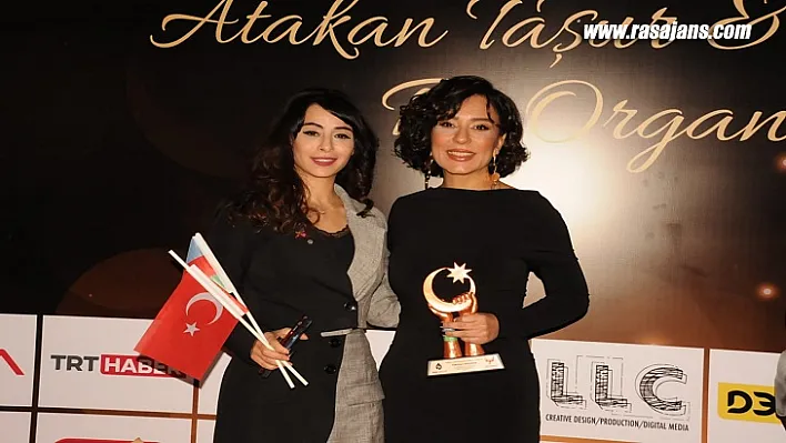 Araştırmacı Gazeteci Ulkar Gulmammadzada 'Azerbaycan'ın En İyi Kadın Gazetecisi' Ödülüne Laik Görüldü
