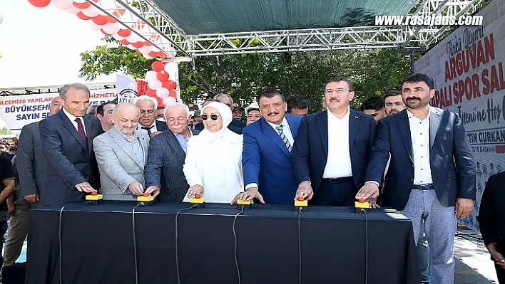 Arguvan Kapalı Spor Salonunun Temeli atıldı