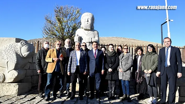 Arslantepe Höyüğü İtalyan Gazetecileri Ağırladı