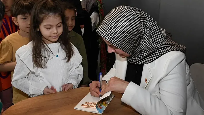 Asuman Sarıtaç'tan Çocuklara Tarih Dolu Bir Kitap Bugün Günlerden Aslantepe