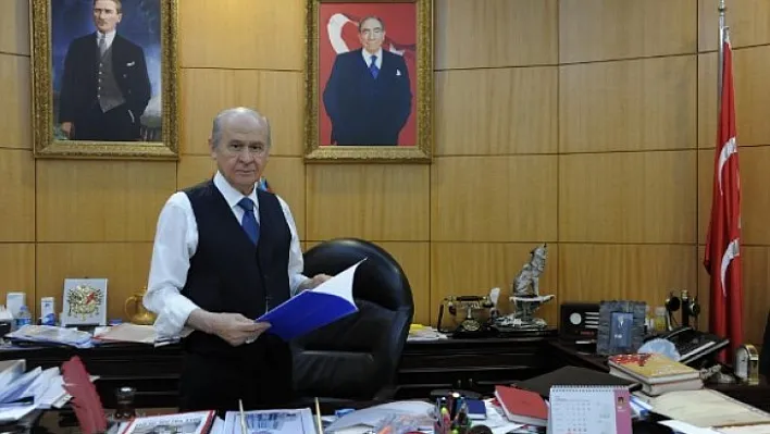 Bahçeli: Sağlık çalışanlarımıza minnettarız