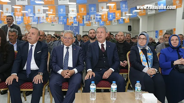 Bakan Akar İle Başkan Büyükkılıç'a Pınarbaşı Ve Sarız'da Sevgi Seli