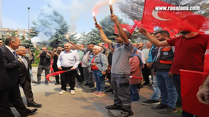 Bakan Özhaseki'ye Büyükşehir'de Coşkulu Karşılama