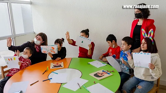 Başka Bir Engelli Politikası Mümkün Engelsizizmir Eğitim Merkezi'ne ailelerden tam not